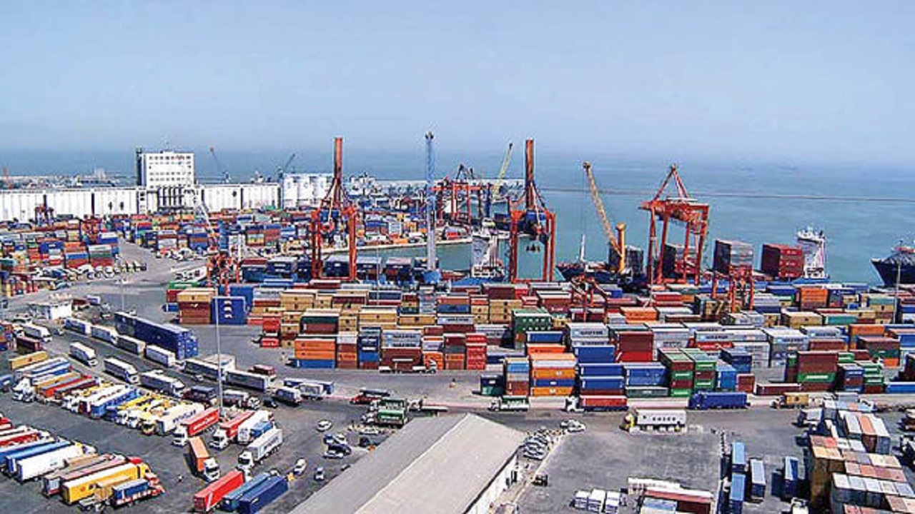 صادرات مناطق آزاد بر واردات پیشی گرفت